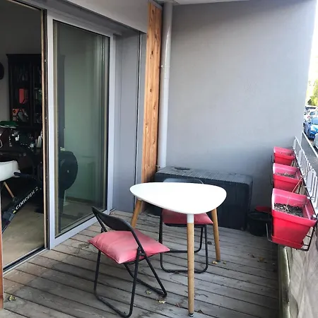 78 M2 1 Terrasse Et Garage Apartment *
