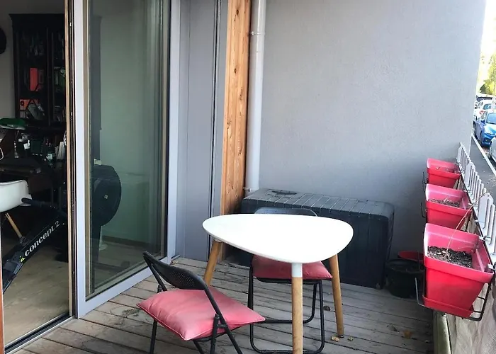 T2 78 M2 Le Saint Elois 1 Terrasse Et Garage アパート *