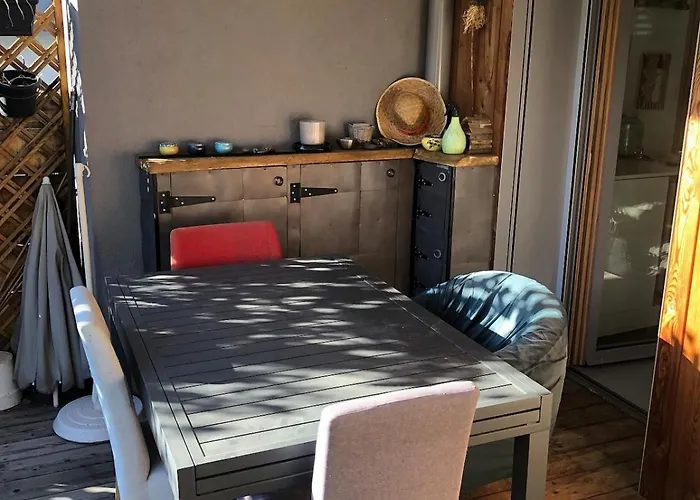 T2 78 M2 Le Saint Elois 1 Terrasse Et Garage *