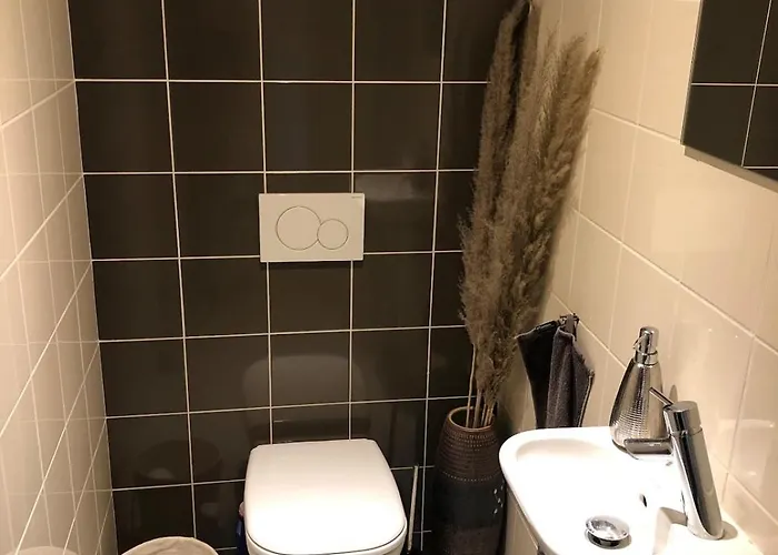 T2 78 M2 Le Saint Elois 1 Terrasse Et Garage アパート *